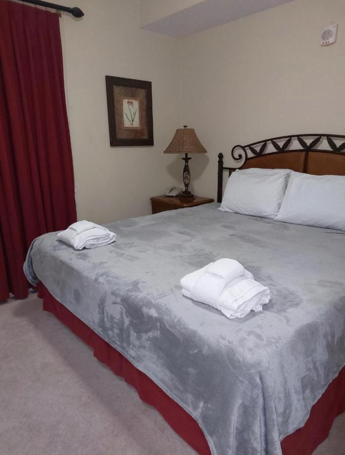Disney Just 1 And A Quarter Mile Away, Blue Heron 1 Room 2 Bath,Amenities,6 Guests, Walk To Restaurants, No Fees At Check In Orlando Buitenkant foto